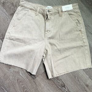 Abercrombie & Fitch Tan Women's Bermudas